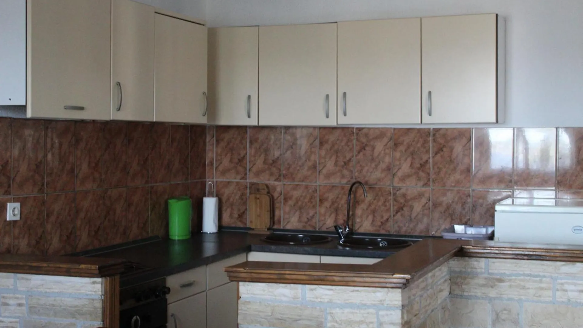 Apartment Obiteljski Apartman Milo Gornji Karin Croatia